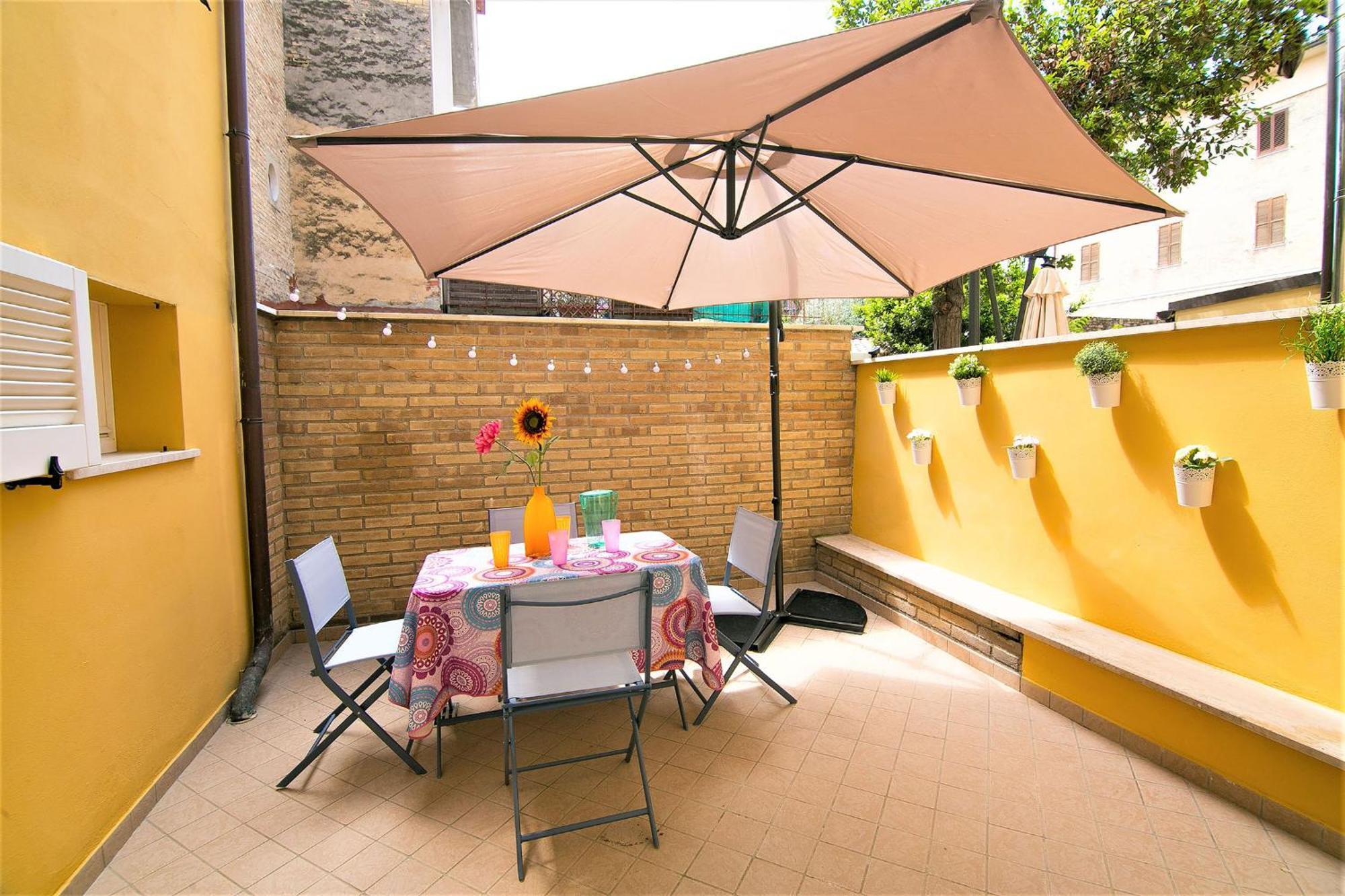 Casa Chiara In Centro Con Corte Privata San Benedetto del Tronto Exterior photo